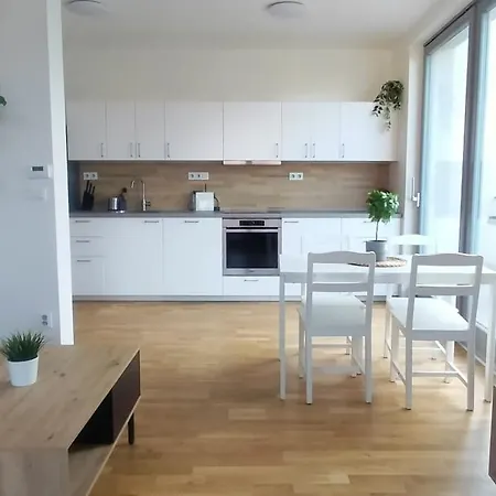 Apartment S Terasou Nad Rosnickou *
