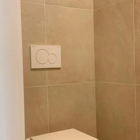 S Terasou Nad Rosnickou Apartamento *
